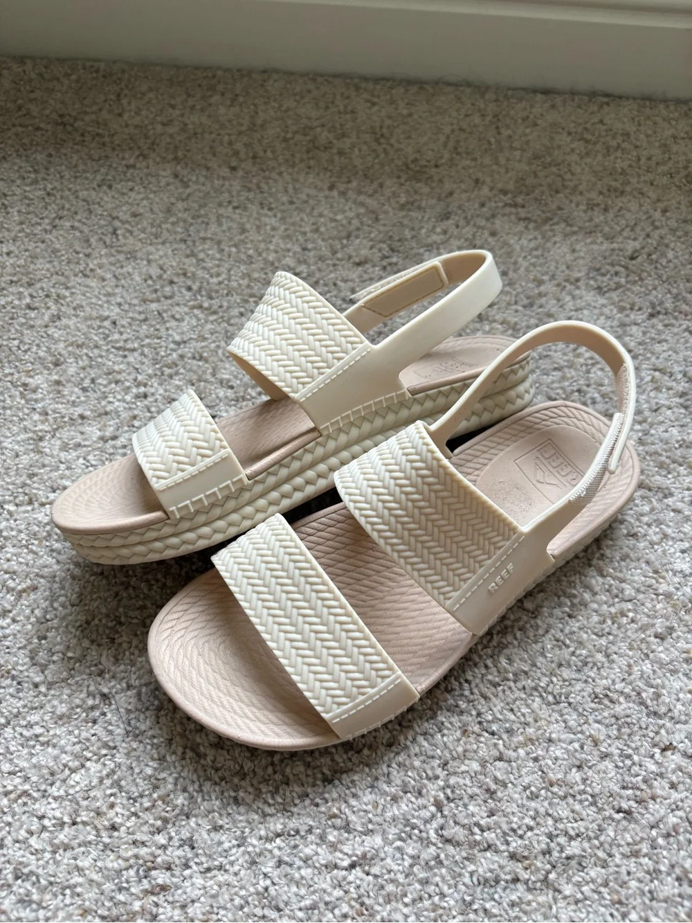 Reef Water Vista Women's Water-Friendly Sandals Size 6 Vintage Oasis Tan